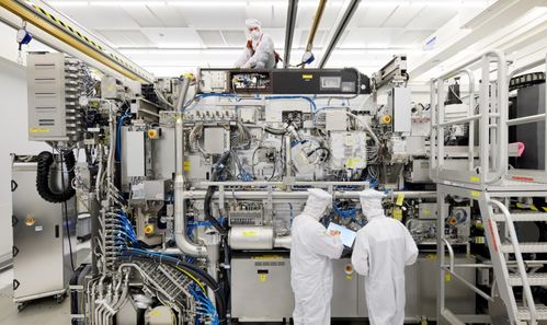 央視傳出新消息,0.1nm光鏡鍍膜設(shè)備投用,國產(chǎn)光刻機(jī)的最后拼圖